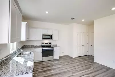 110 Blackbear Drive, Hutto, TX 78634 - Photo 11