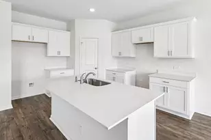 552 Gilmer Ln, Buda, TX 78610 - Photo 11
