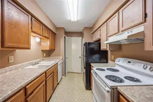 9797 Leawood Blvd, Houston, TX 77099 - Photo 1