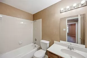 9797 Leawood Blvd, Houston, TX 77099 - Photo 3