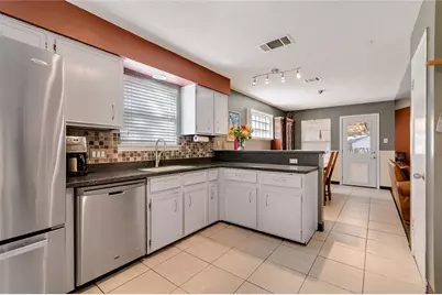 12718 Covington Trail, Austin, TX 78727 - Photo 5