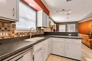 12718 Covington Trail, Austin, TX 78727 - Photo 7