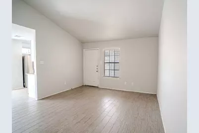 11906 Sunhillow Bend #B, Austin, TX 78758 - Photo 3