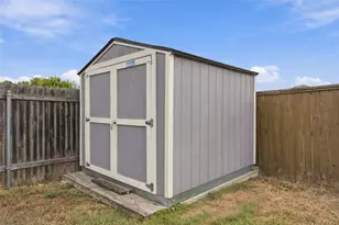 640 Landon Samuel Loop, Pflugerville, TX 78660 - Photo 39
