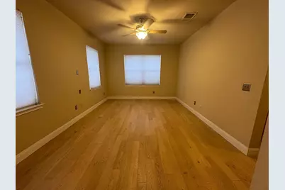 106 S Mays Street #300, Round Rock, TX 78664 - Photo 5