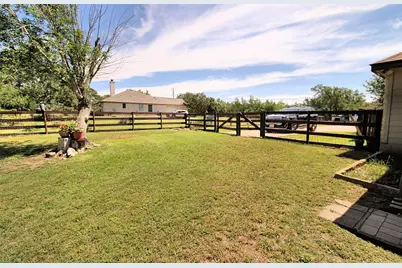 10260 Twin Lake Loop, Dripping Springs, TX 78620 - Photo 25