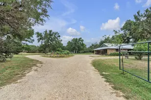 700 Billie Brooks Ln, Driftwood, TX 78619 - Photo 23