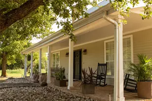 405 Frederick Rd, Fredericksburg, TX 78624 - Photo 23