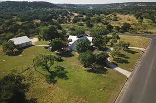 405 Frederick Rd, Fredericksburg, TX 78624 - Photo 25
