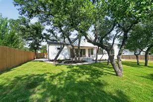 2141 Stone Meadow, Fredericksburg, TX 78624 - Photo 35