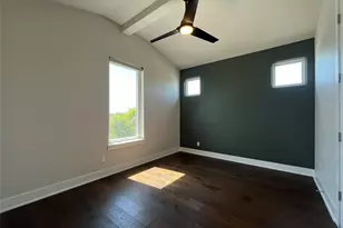 2105 Greenwood Ave, Austin, TX 78723 - Photo 15