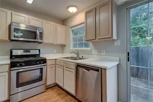 202 S College St, Georgetown, TX 78626 - Photo 13