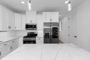5305 Ledesma Rd, Austin, TX 78721 - Photo 13
