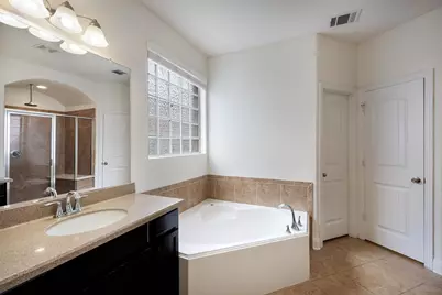 1648 Sun Ledge Way, New Braunfels, TX 78130 - Photo 15