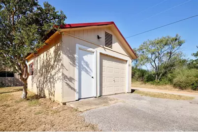 211 Hwy 29, Llano, TX 78643 - Photo 23
