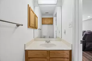 6900 E Riverside Dr, Austin, TX 78741 - Photo 9