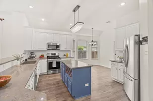 6409 Salcon Cliff Dr, Austin, TX 78749 - Photo 11