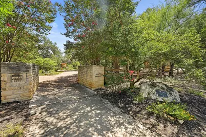 275 Mooring Circle #B, Lakeway, TX 78734 - Photo 27