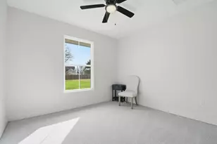 105 Laumaia Ln, Bastrop, TX 78602 - Photo 23