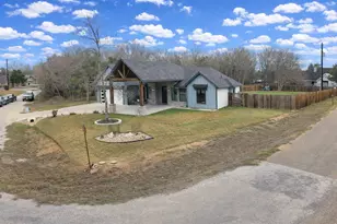 105 Laumaia Ln, Bastrop, TX 78602 - Photo 3