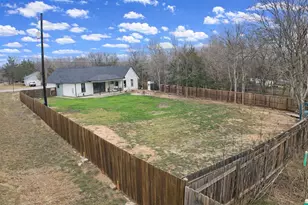 105 Laumaia Ln, Bastrop, TX 78602 - Photo 29