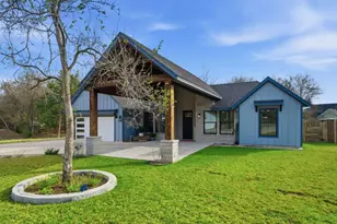 105 Laumaia Ln, Bastrop, TX 78602 - Photo 3