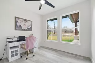 105 Laumaia Ln, Bastrop, TX 78602 - Photo 15