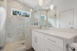 1411 Cometa St, Austin, TX 78721 - Photo 17