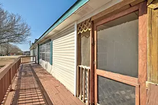 1437 Heidenreich Ln, Uhland, TX 78640 - Photo 17