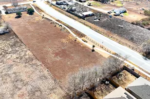 1437 Heidenreich Ln, Uhland, TX 78640 - Photo 33