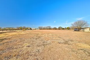 1437 Heidenreich Ln, Uhland, TX 78640 - Photo 15