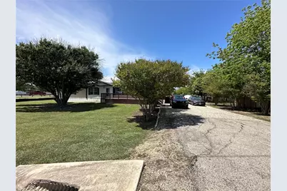 1437 Heidenreich Lane, Uhland, TX 78640 - Photo 31
