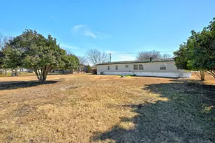 1437 Heidenreich Ln, Uhland, TX 78640 - Photo 13