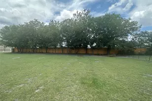 1437 Heidenreich Ln, Uhland, TX 78640 - Photo 7
