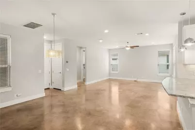 703 E 49th Street #B, Austin, TX 78751 - Photo 7