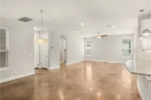 703 E 49th St, Austin, TX 78751 - Photo 7