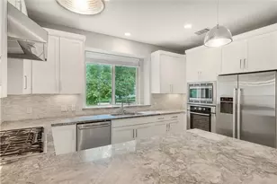 703 E 49th St, Austin, TX 78751 - Photo 3