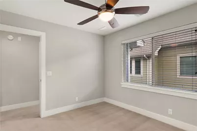 703 E 49th Street #B, Austin, TX 78751 - Photo 17