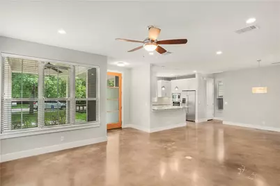 703 E 49th Street #B, Austin, TX 78751 - Photo 5