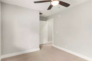 703 E 49th St, Austin, TX 78751 - Photo 19