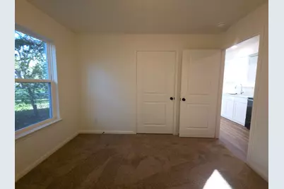 2002 W 2nd Street #500, Taylor, TX 76574 - Photo 11