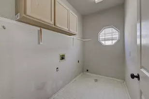 30011 Oakland Hills Dr, Georgetown, TX 78628 - Photo 17