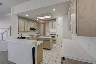 30011 Oakland Hills Dr, Georgetown, TX 78628 - Photo 15