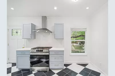 1205 Alta Vista Avenue #B, Austin, TX 78704 - Photo 9