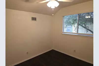 1600 Hollow Tree Boulevard, Round Rock, TX 78681 - Photo 33