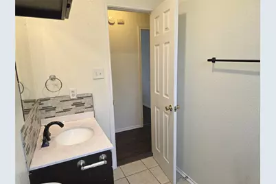 1600 Hollow Tree Boulevard, Round Rock, TX 78681 - Photo 29