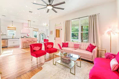 703 E Highway Street, Fredericksburg, TX 78624 - Photo 9