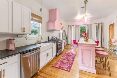 703 E Highway Street, Fredericksburg, TX 78624 - Photo 17