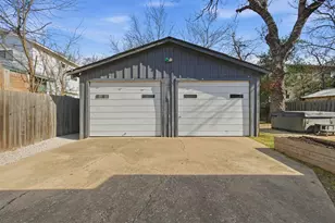 1006 Ellingson Ln, Austin, TX 78751 - Photo 27