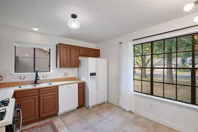 9833 Briar Ridge Drive, Austin, TX 78748 - Photo 11